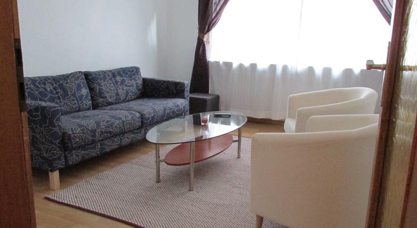 Apartments Mayen Habitación foto
